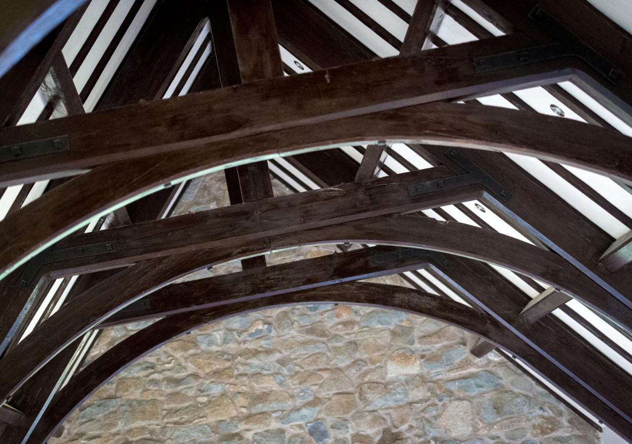 St Aelrhiw's Church Exterior foto